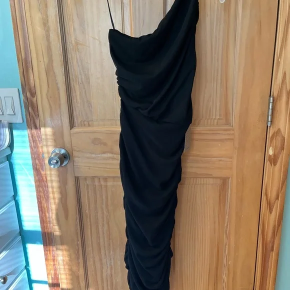 NWT Elegant Black Women's Dress - Picture 1 of 4